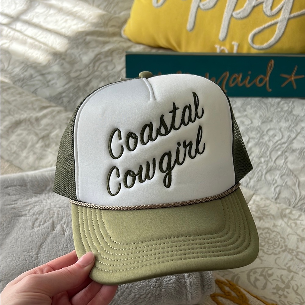 NWT O’Neill Coastal Cowgirl Trucker Hat